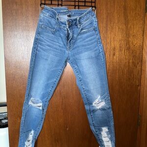 American Eagle Outfitters Women's Light Blue Ripped Skinny Jeans